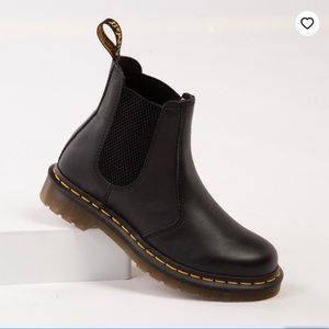 Doc Martens Chelsea Boot
